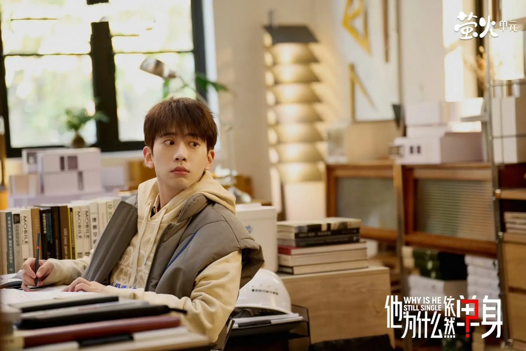 《双雌大盗》：英剧黑马，内娱女性犯罪剧的稀缺对照