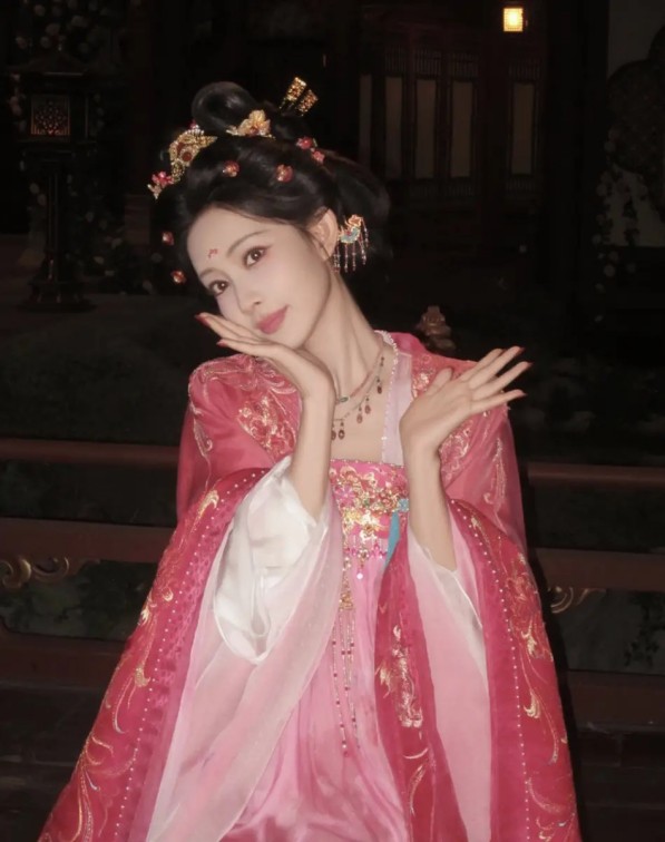 小米汽车产品矩阵扩张： YU9将亮相及神秘“曼岛”项目曝光