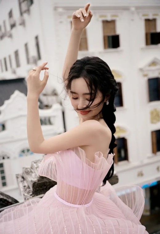 拆墙者的文字：素人写作如何击穿现代社会的“隔膜”  