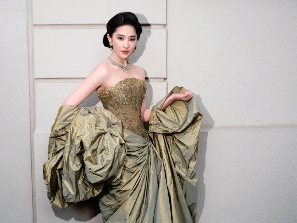 “杭州六小龙”第一股、空间智能与AI的下一步：对话群核科技创始人黄晓煌